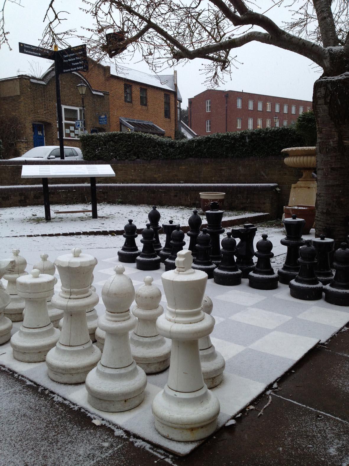 Snow on Twickenham riverside, 9am, Friday, Jan 18