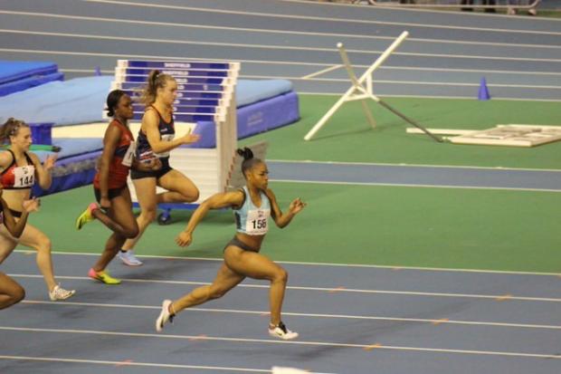 Croydon Harrier Cheyanne Evans-Gray sets new British and Colleges reord