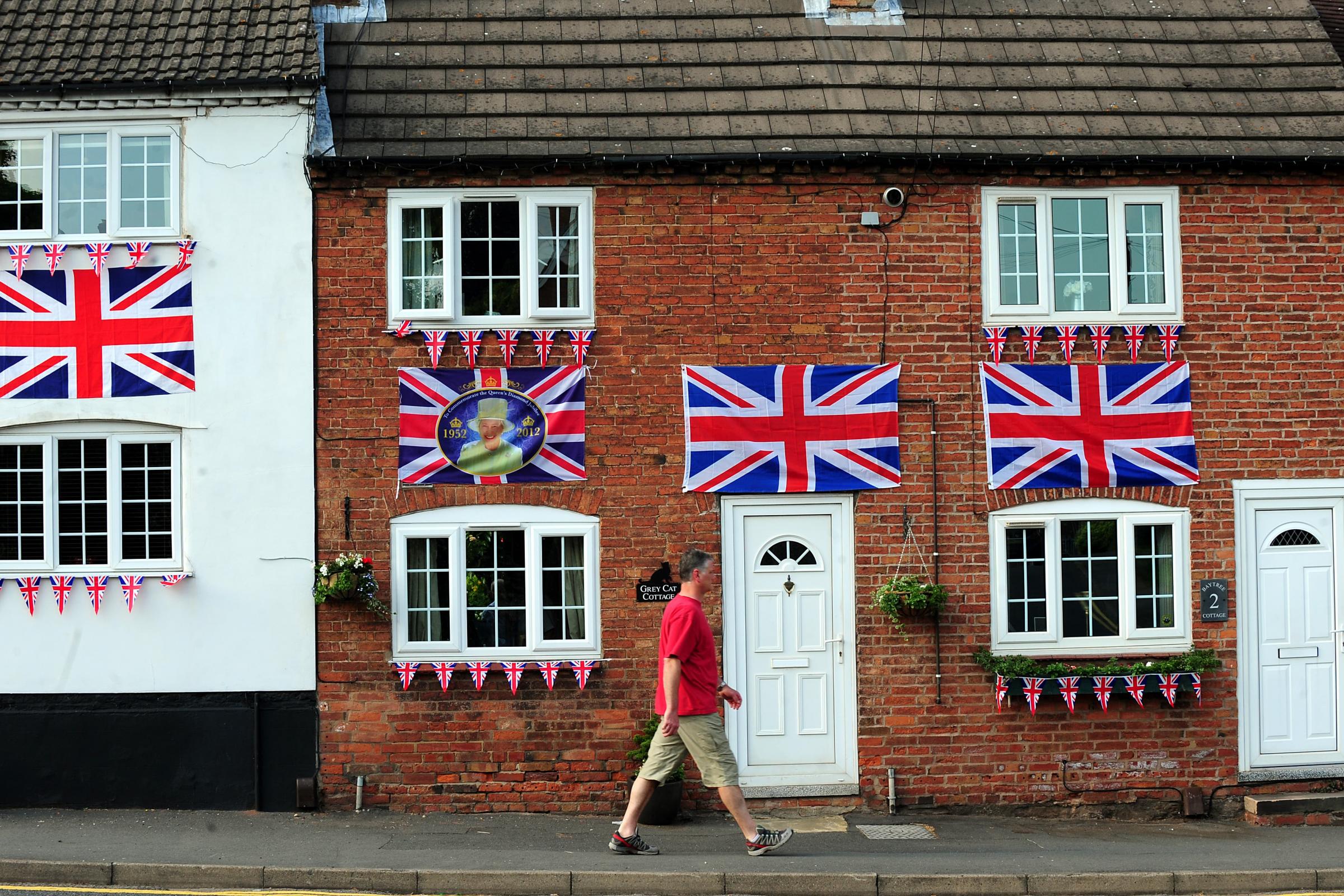 Millions of Britons set to celebrate the Queen's Platinum Jubilee | Richmond and Twickenham Times - Vimarsana News