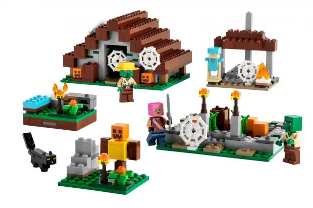 Richmond and Twickenham Times: LEGO® Minecraft® The Abandoned Village. Credit: LEGO